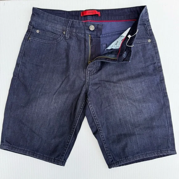 Hugo boss Men's Dark Blue Denim Shorts size 30/31/33/34 - Picture 3 of 6